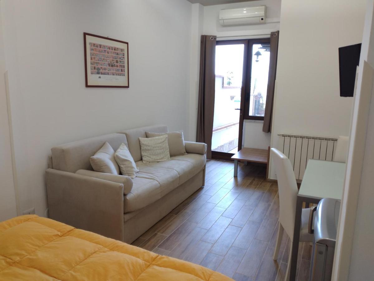 B&B Villa Letizia 卡斯特布奥诺 外观 照片
