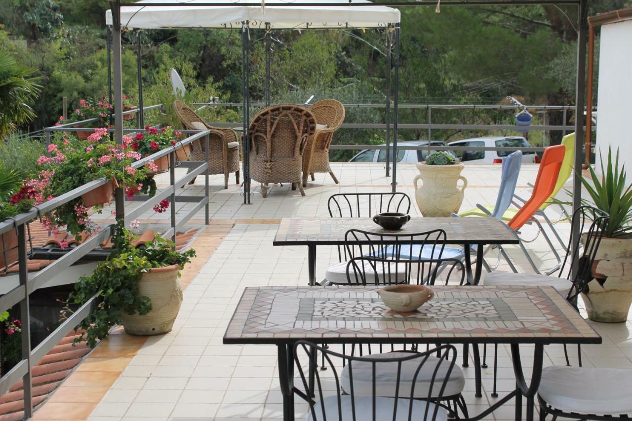 B&B Villa Letizia 卡斯特布奥诺 外观 照片
