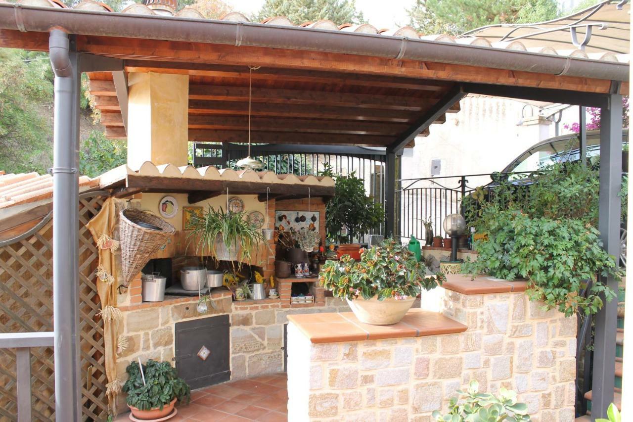 B&B Villa Letizia 卡斯特布奥诺 外观 照片